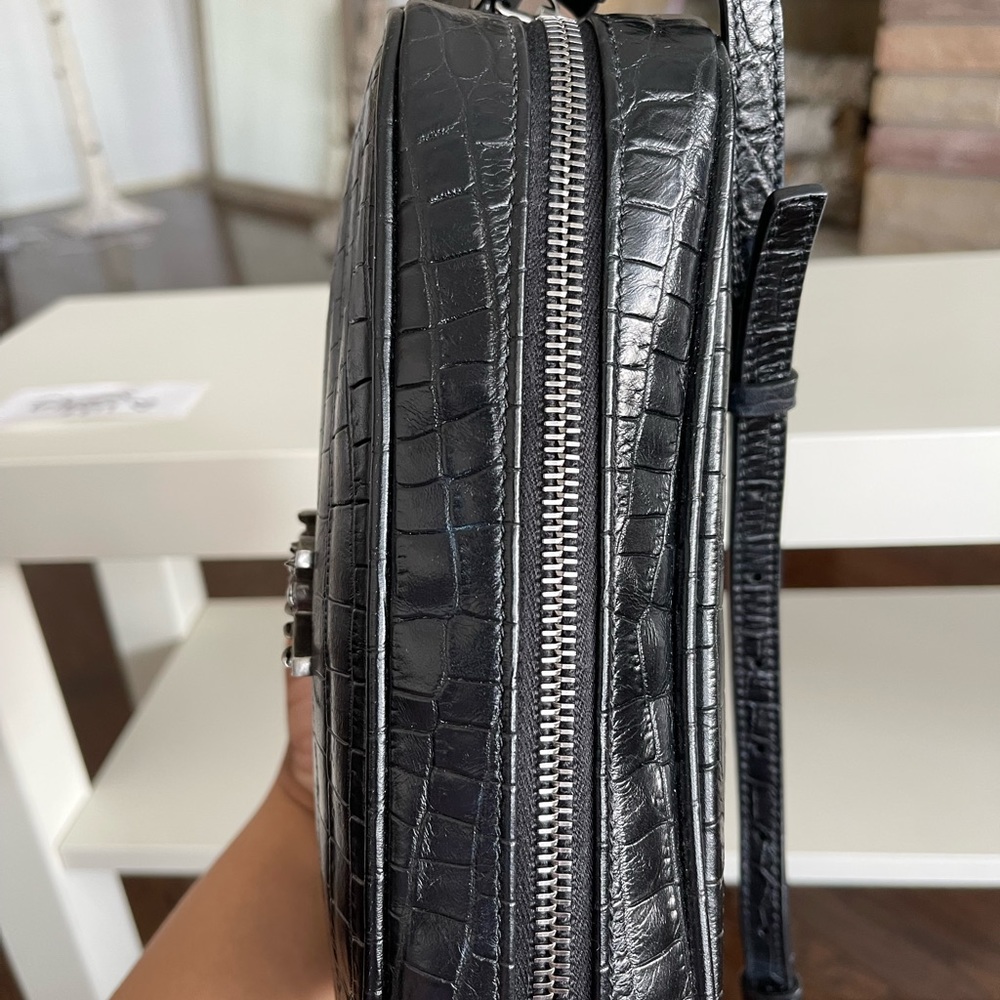 YSL Lou Croc-Embossed Camera Bag - Picture 13 of 16